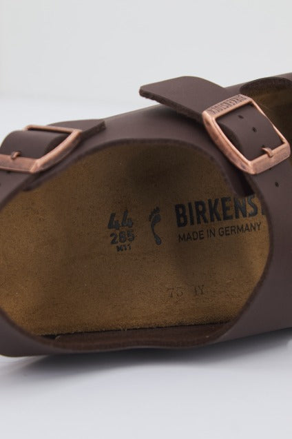 BIRKENSTOCK MILANO BF en color MARRON  (2)