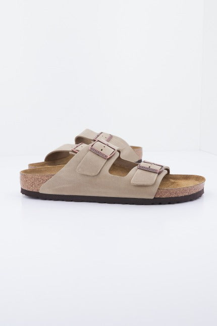 BIRKENSTOCK  ARIZONA NU OILED en color MARRON  (2)