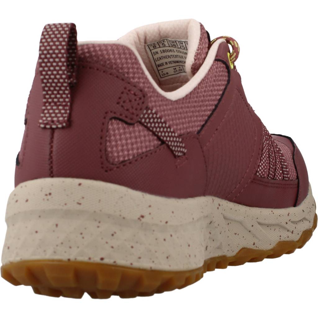 SKECHERS ESCAPE PLAN en color ROSA  (3)