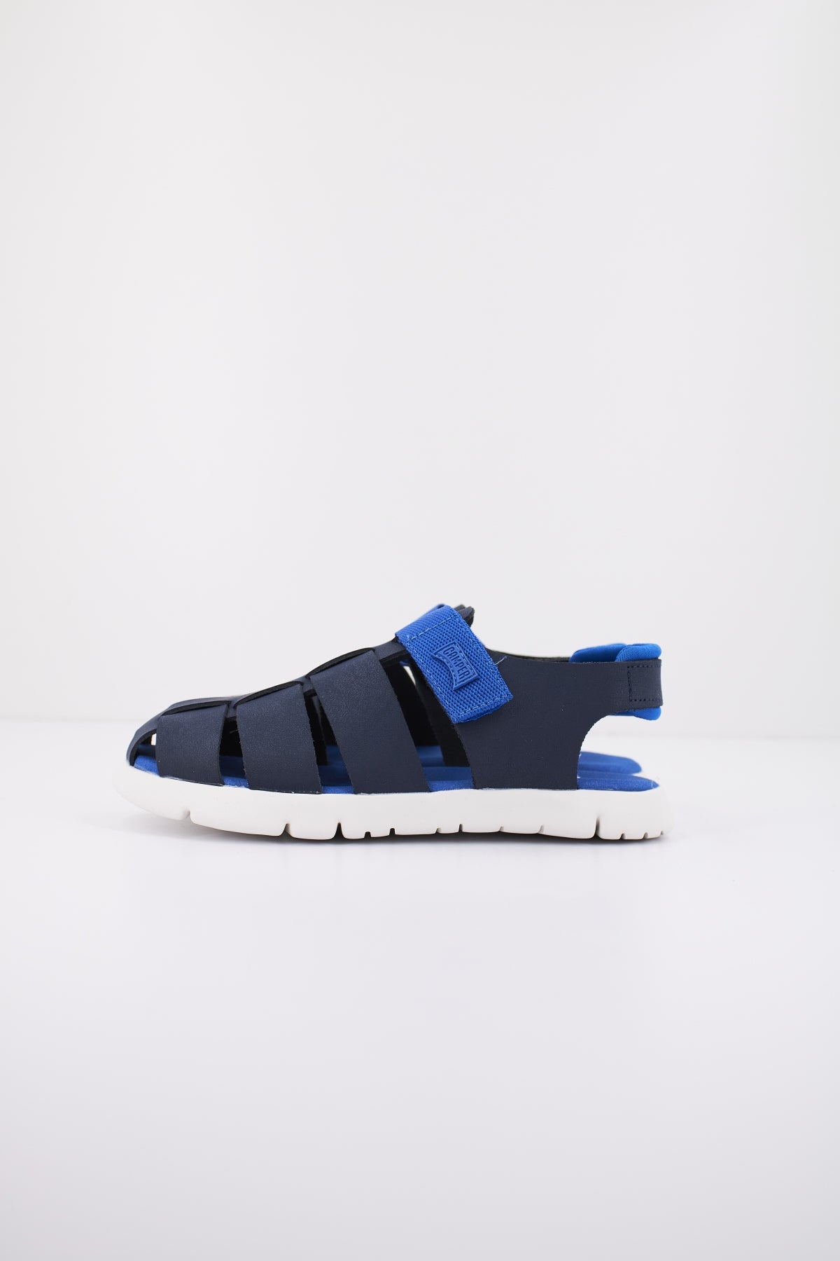 CAMPER ORUGA SANDAL KIDS en color AZUL  (1)