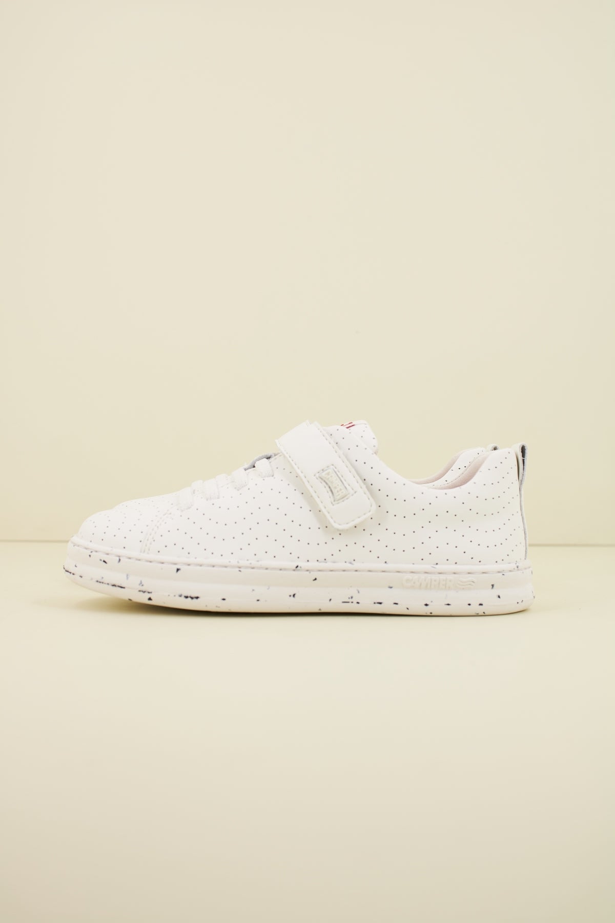 CAMPER RUNNER FOUR KIDS en color BLANCO  (1)