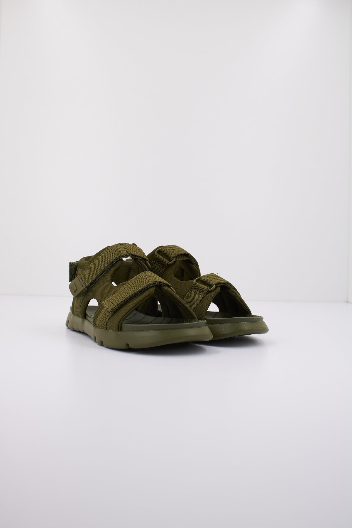 CAMPER ORUGA SANDAL KIDS en color VERDE  (2)