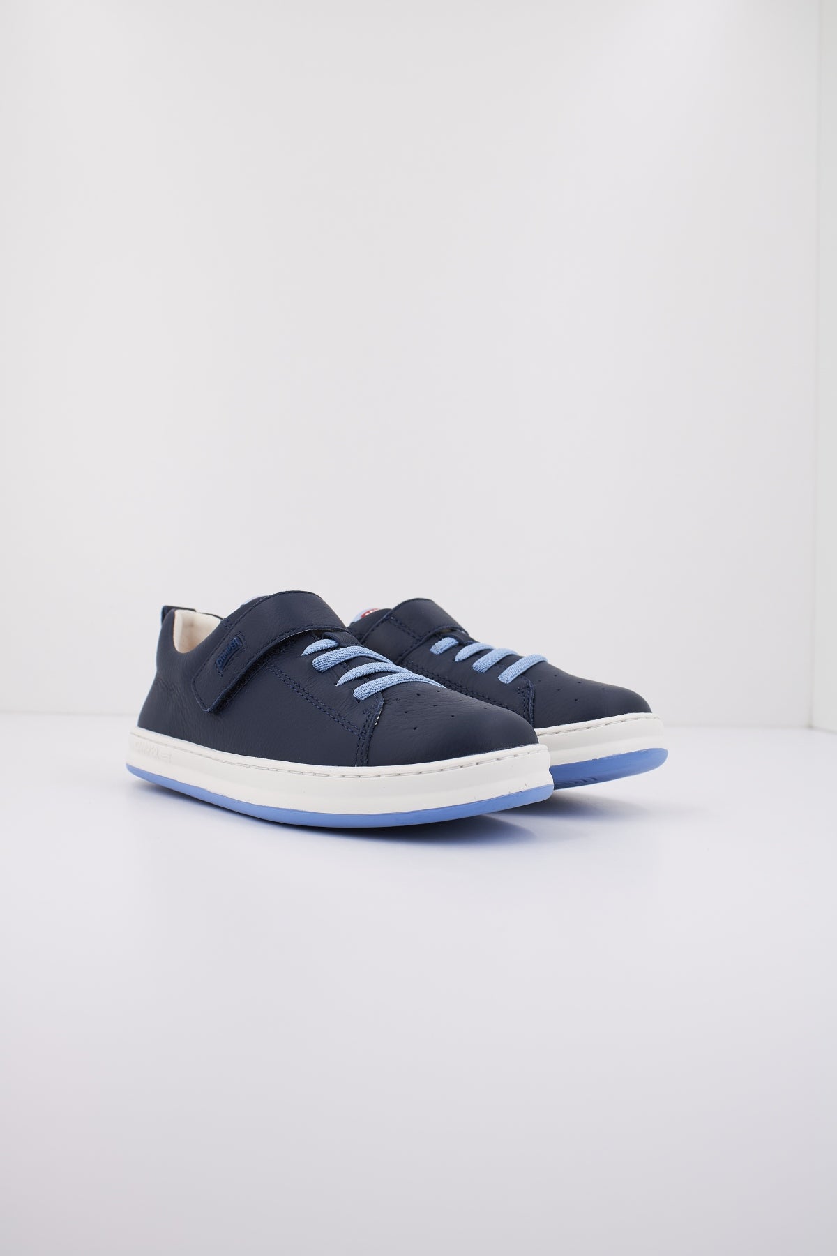 CAMPER RUNNER FOUR KIDS en color AZUL  (2)