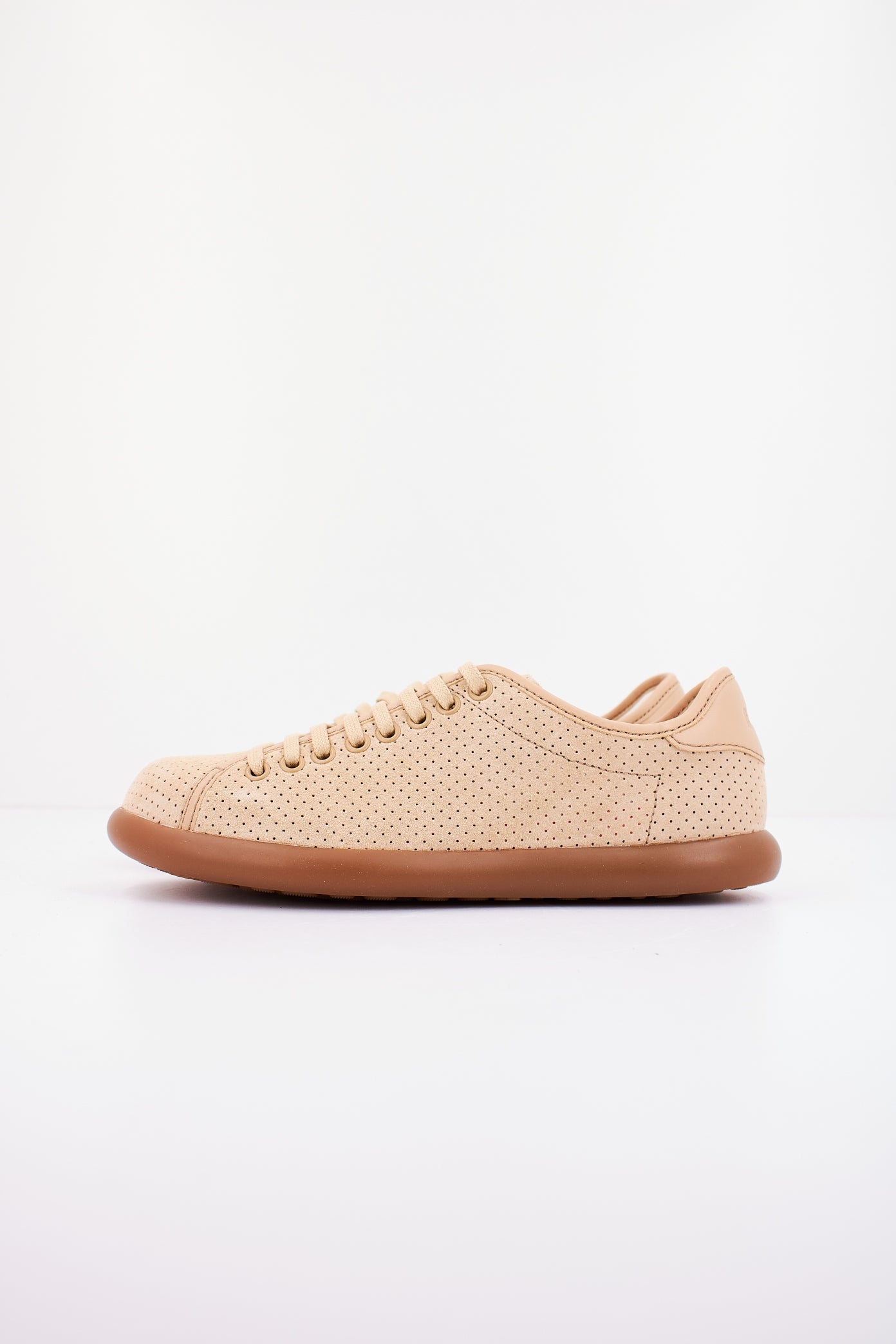 CAMPER SUMMER PERFORATED BOTIJ en color MARRON CLARO  (1)