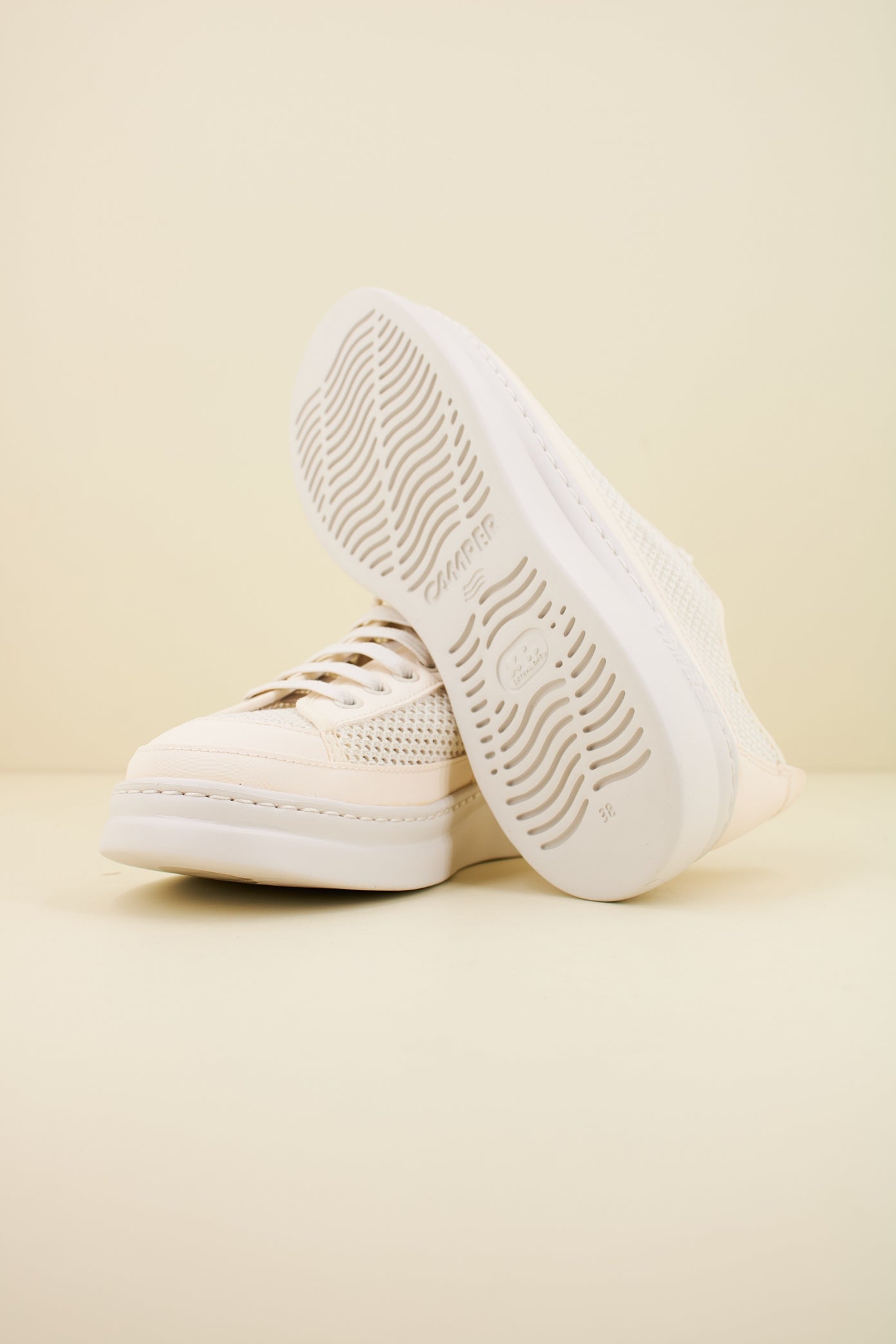 CAMPER SOIL FAX,GAMPI HOUSTON/ en color BLANCO  (4)