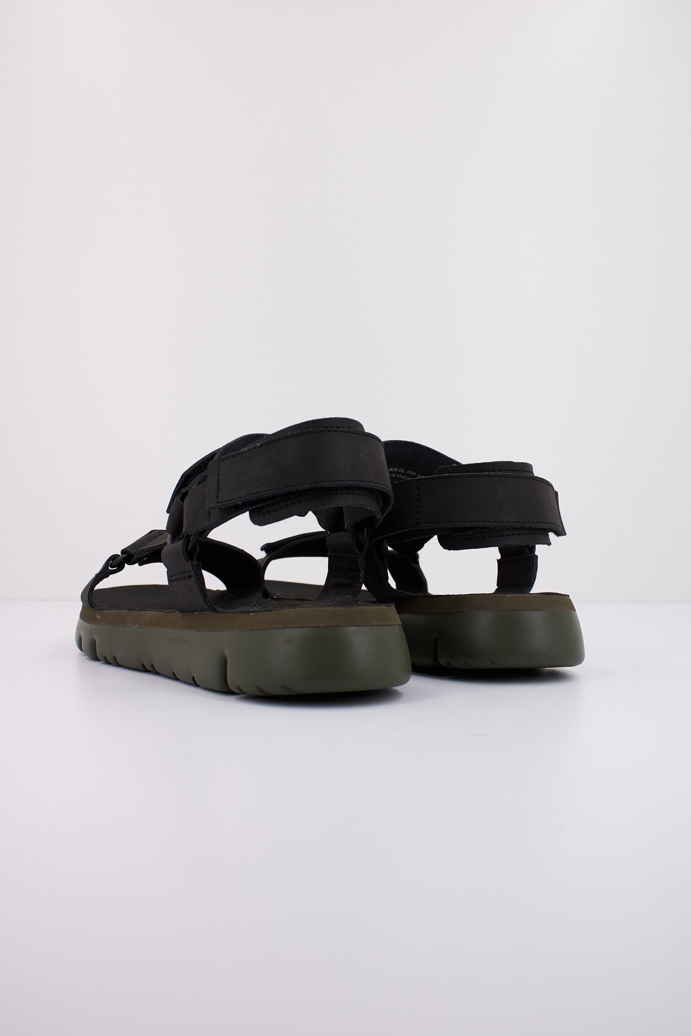 CAMPER ORUGA SANDAL en color NEGRO  (3)