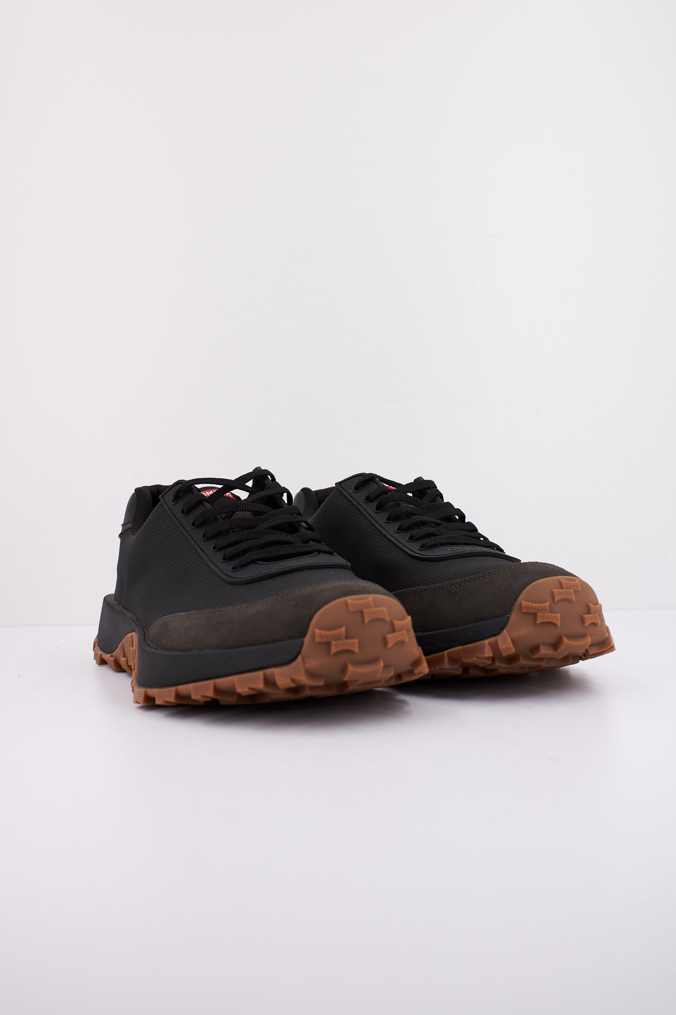 CAMPER DRIFT TRAIL en color NEGRO  (2)