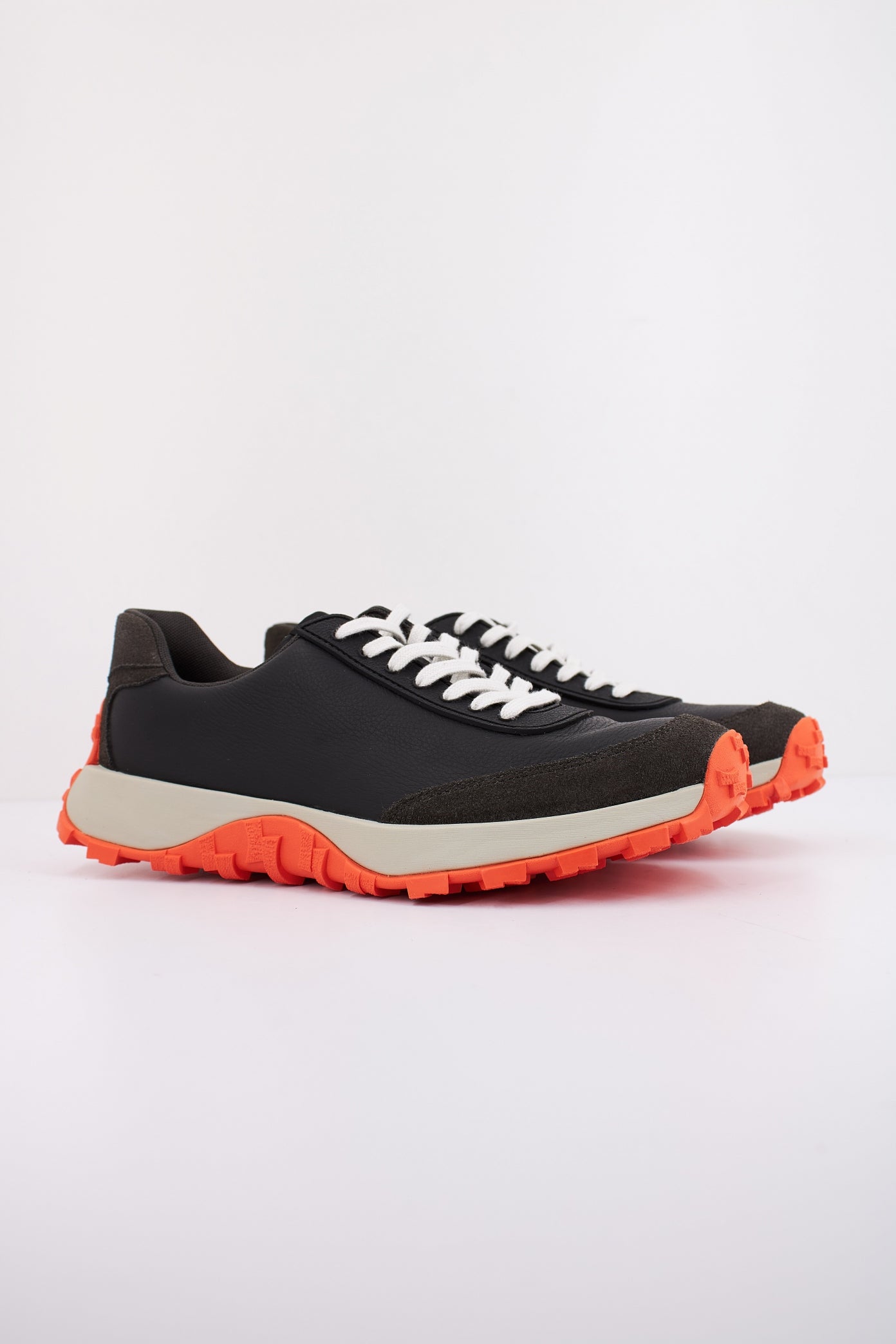 CAMPER DRIFT TRAIL en color NEGRO  (2)