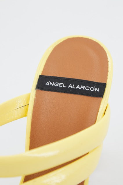 ÁNGEL ALARCÓN SOL en color AMARILLO  (4)