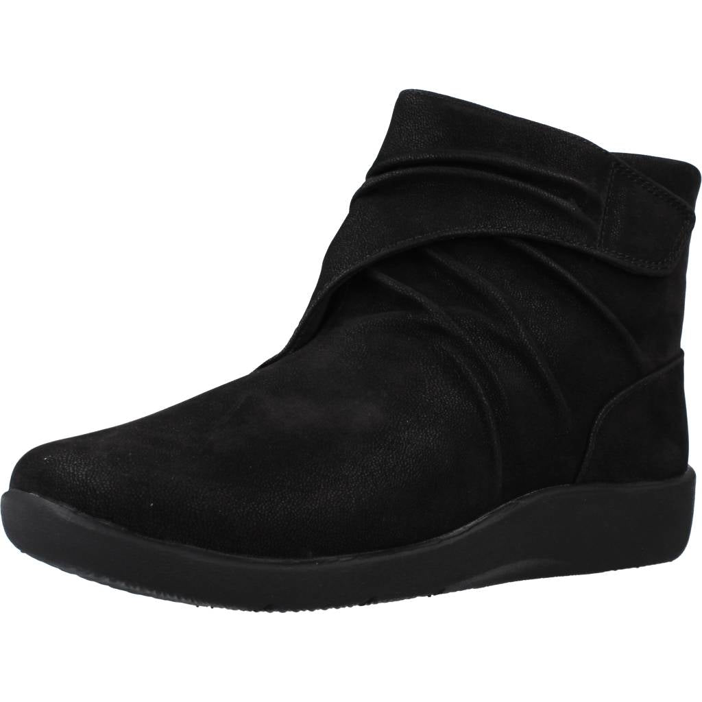 CLARKS SILLIAN TANA en color NEGRO  (1)