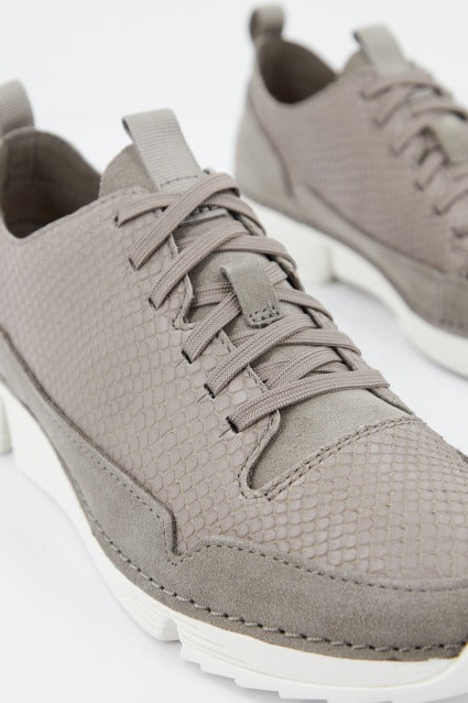 CLARKS TRI SPARK en color GRIS  (4)