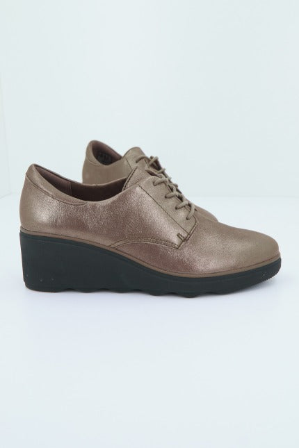 CLARKS MAZY HYANNIS en color BRONCE  (2)