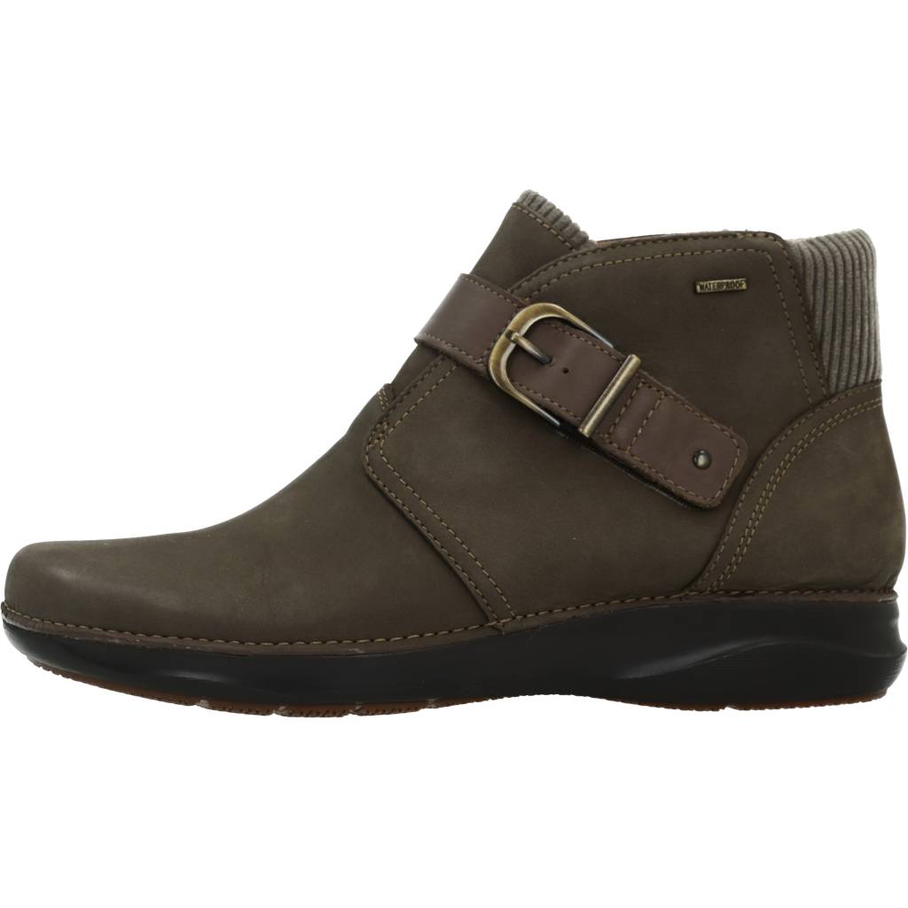 CLARKS C en color MARRON  (2)