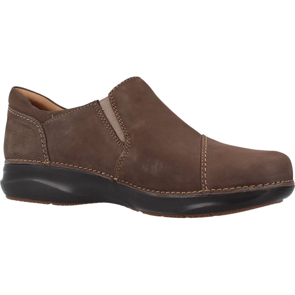 CLARKS APPLEY ZIP en color MARRON  (5)