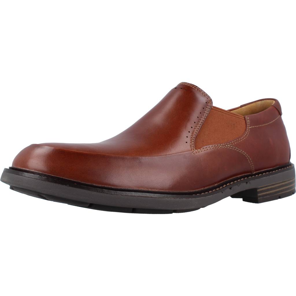 CLARKS  en color MARRON  (1)