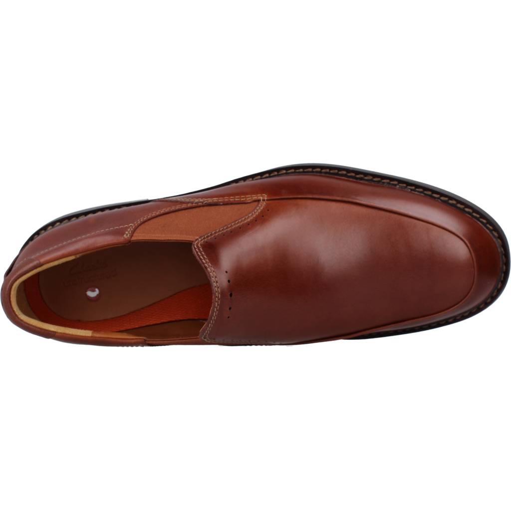 CLARKS  en color MARRON  (7)