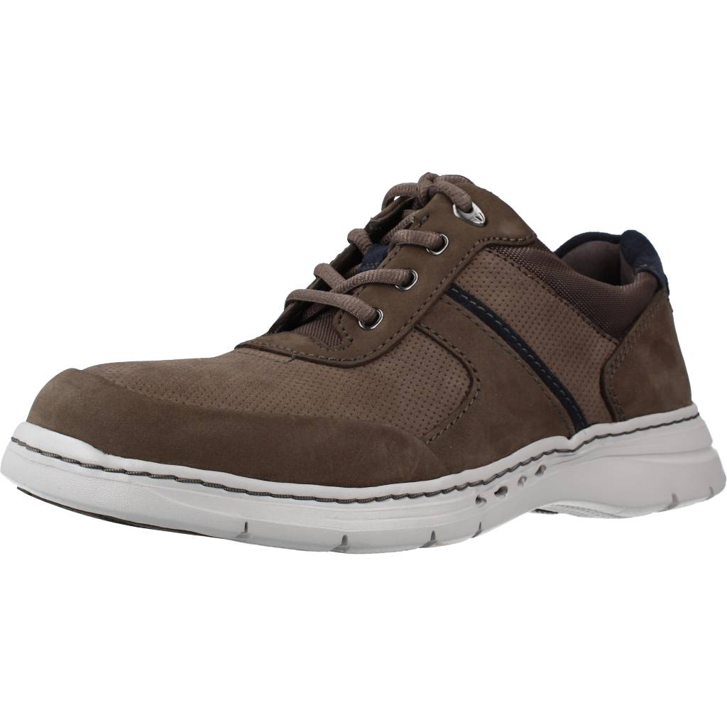 CLARKS  en color MARRON  (1)