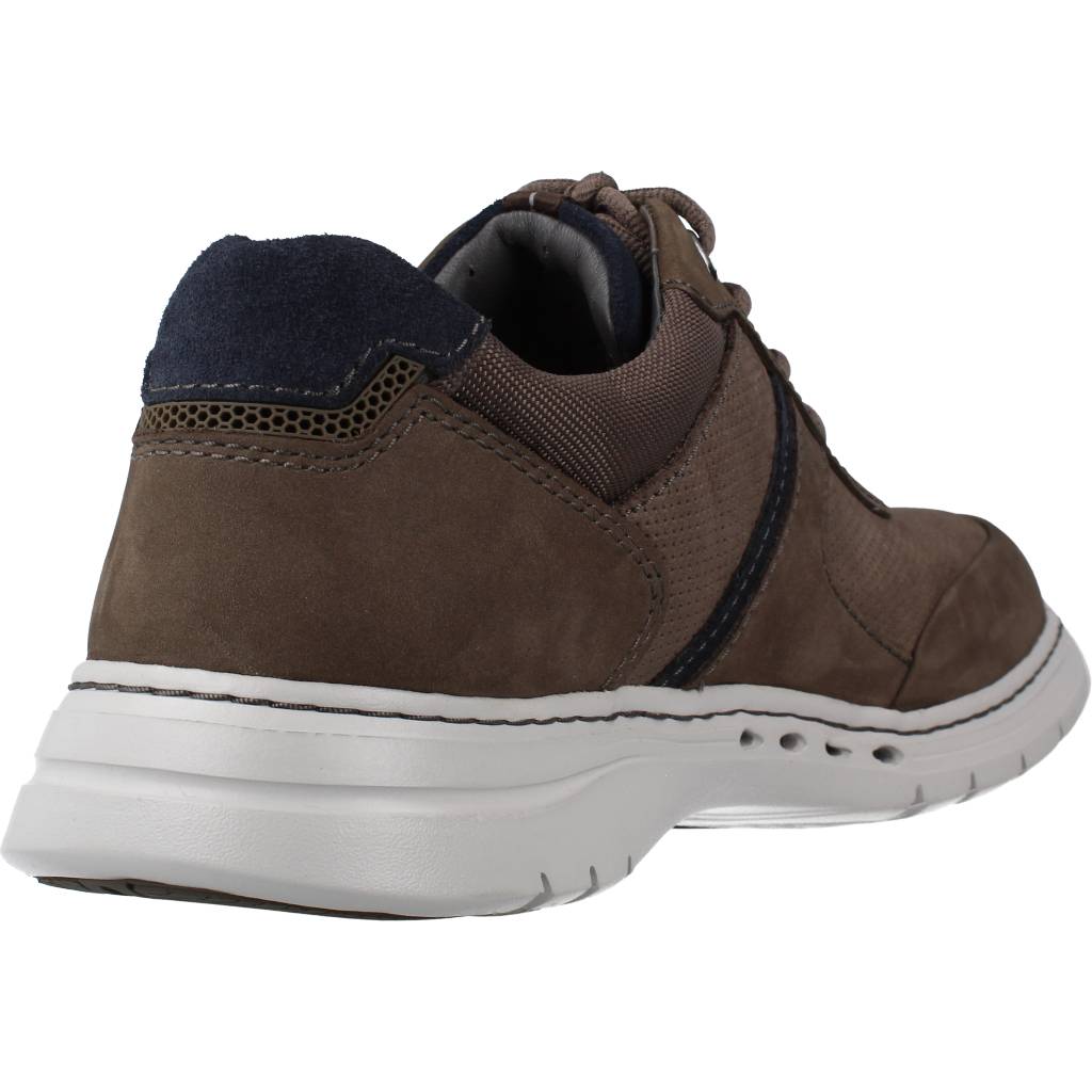 CLARKS  en color MARRON  (3)