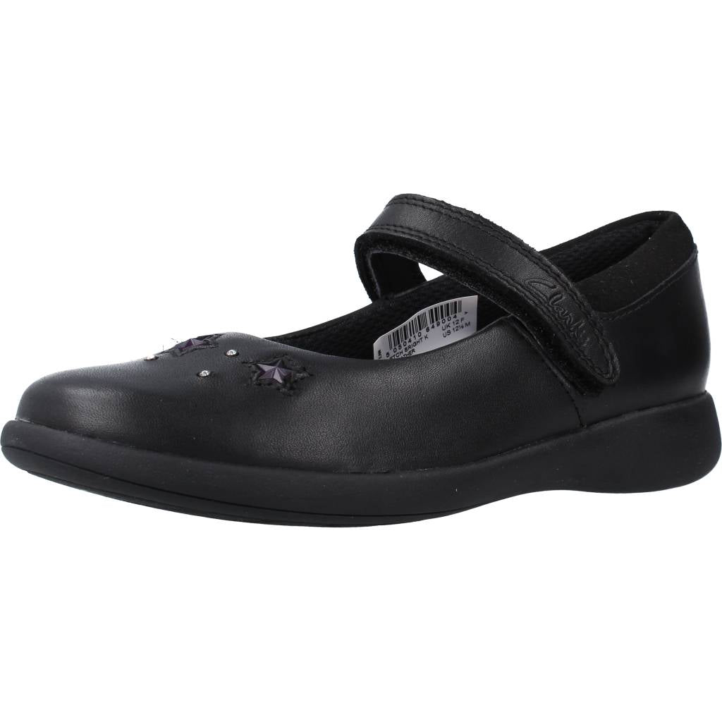 CLARKS ETCH BRIGHT K en color NEGRO  (1)