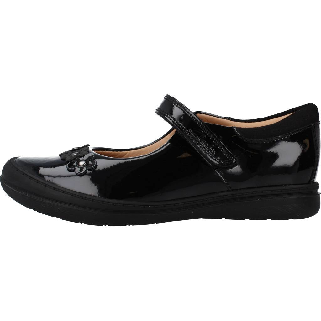 CLARKS SCOOTER JUMP K en color NEGRO  (2)