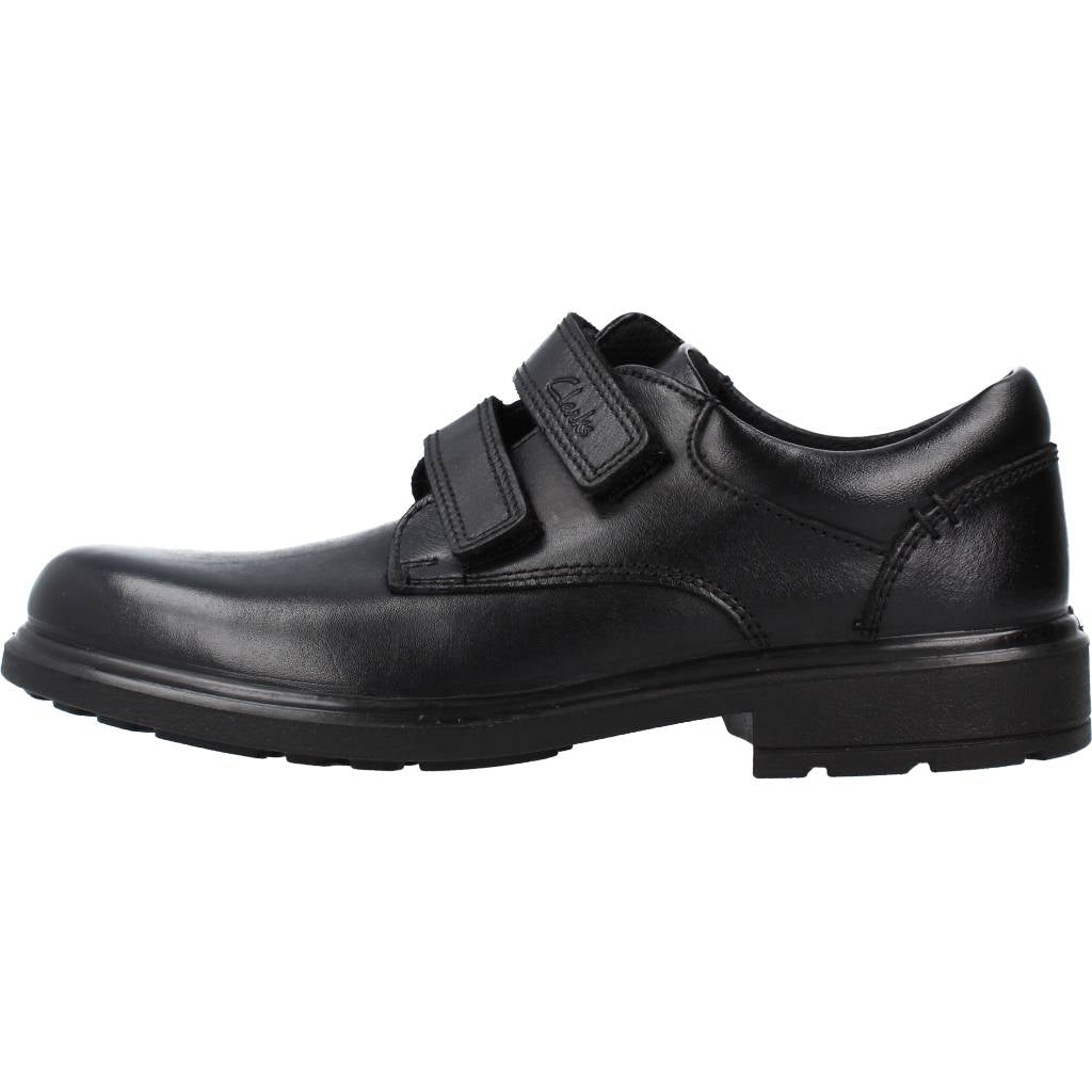 CLARKS REMI PACE K en color NEGRO  (2)