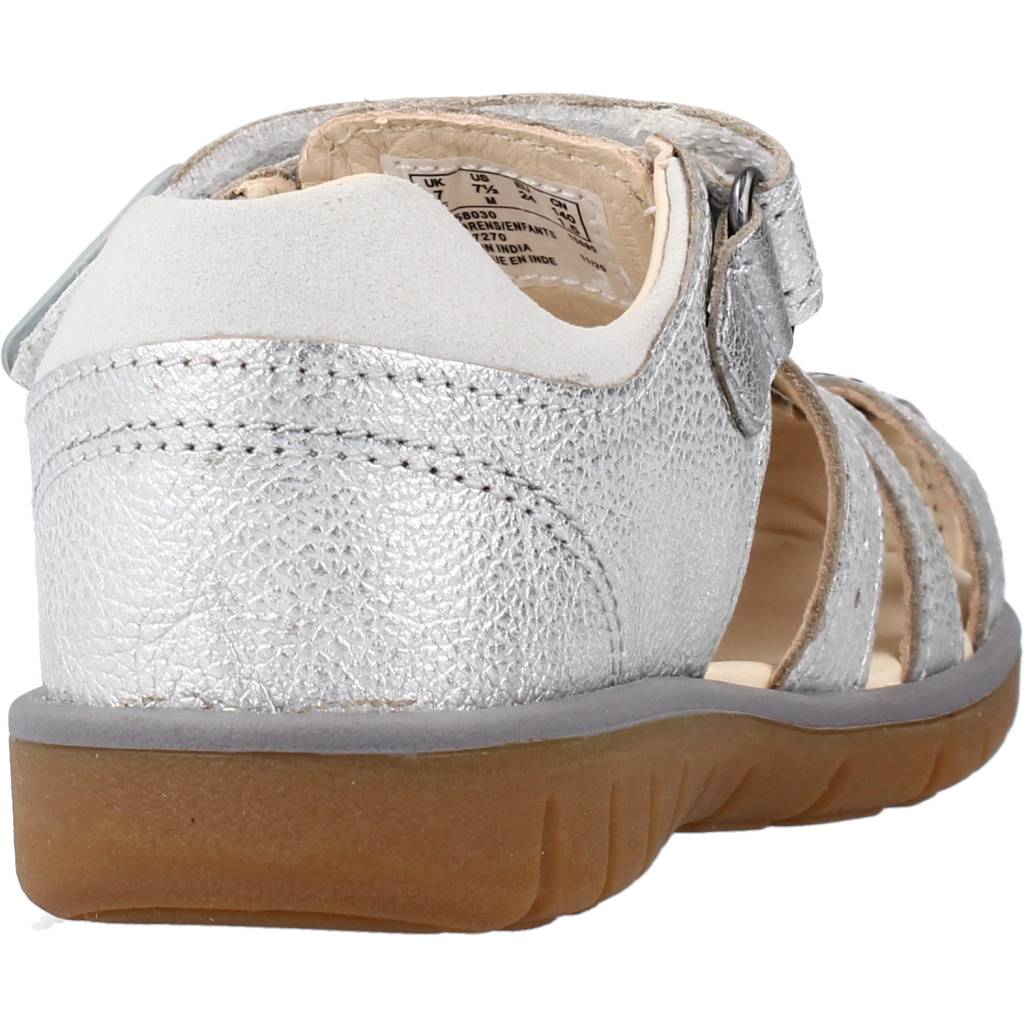 CLARKS ROAM BAY T en color PLATA  (3)