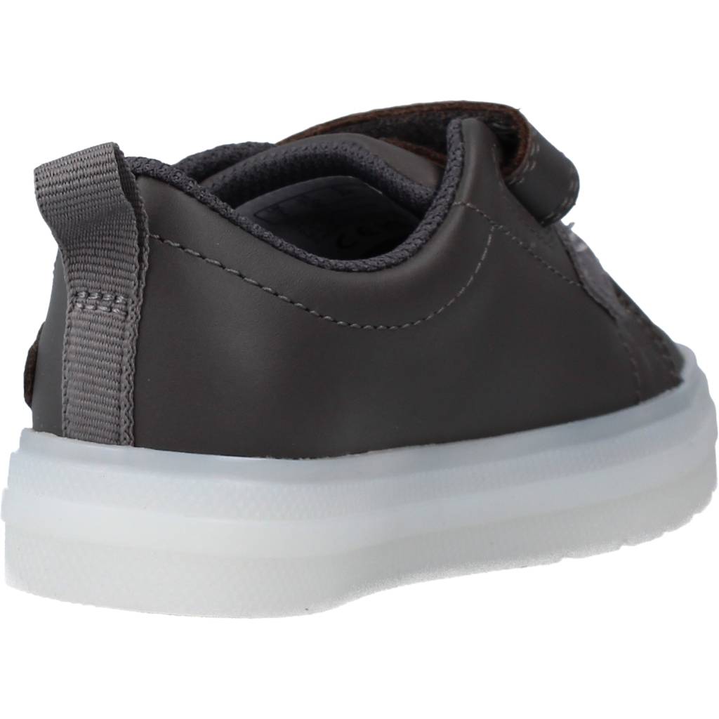 CLARKS FLARE BUG T en color GRIS  (3)