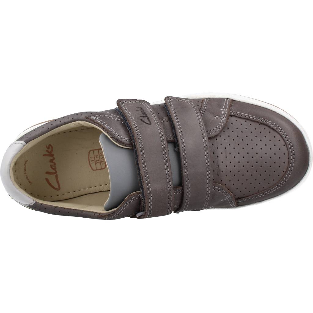 CLARKS FAWN SOLO K en color GRIS  (7)