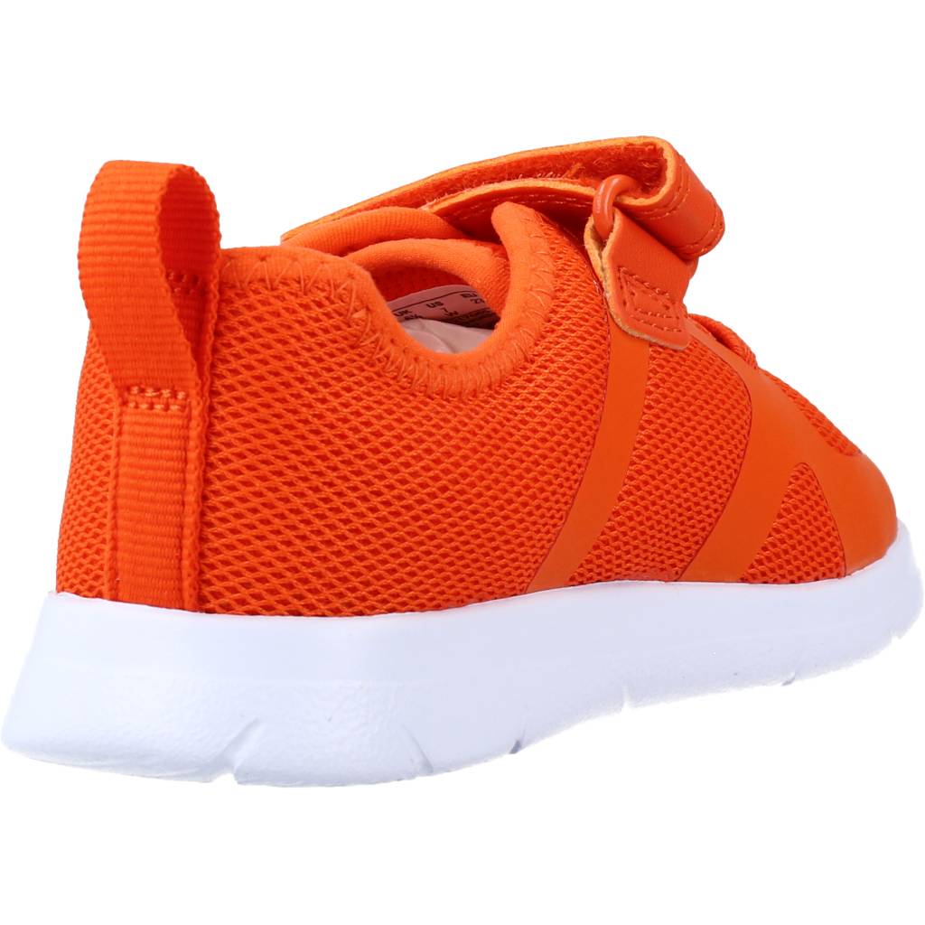 CLARKS  ATH FLUX T en color NARANJA  (3)