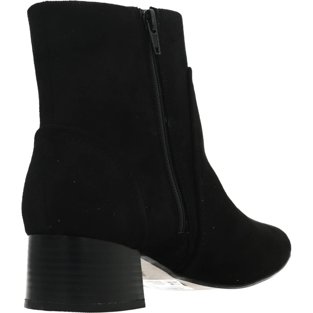 CLARKS  MARILYN BBOT en color NEGRO  (3)