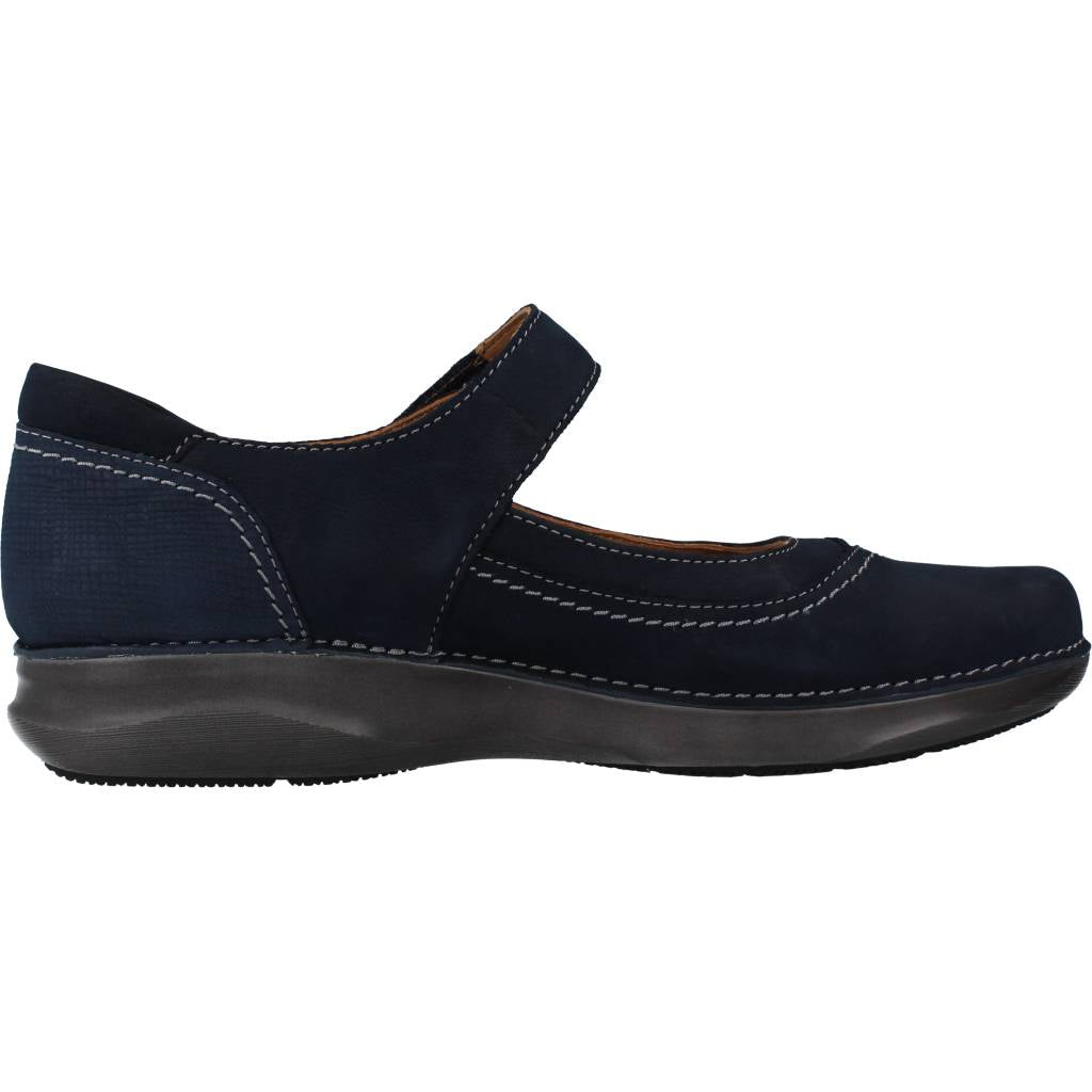 CLARKS  APPLEY WALK en color AZUL  (4)