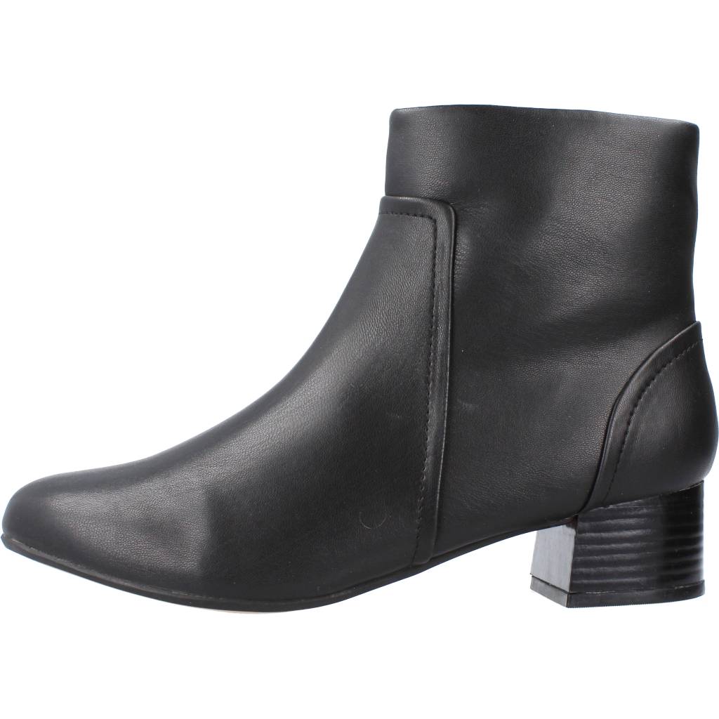 CLARKS MARILYN BOOT en color NEGRO  (2)