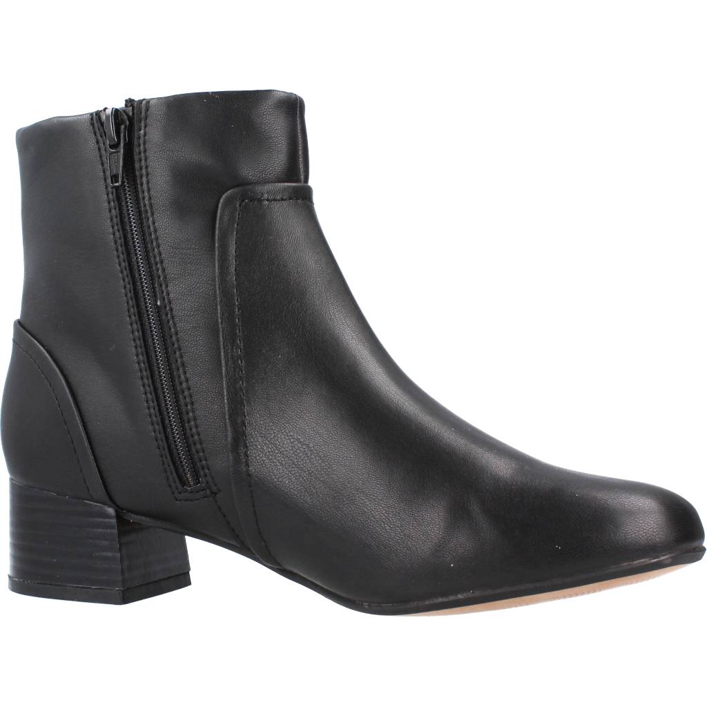 CLARKS MARILYN BOOT en color NEGRO  (5)