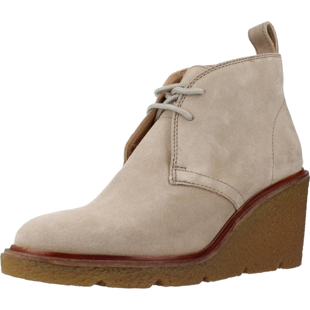 CLARKS  en color BEIS  (1)