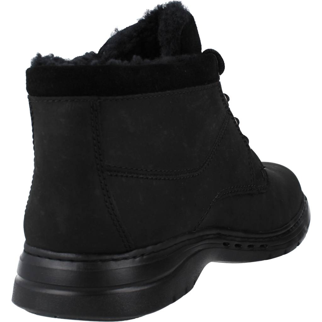 CLARKS  UN BRAWLEY GO en color NEGRO  (3)