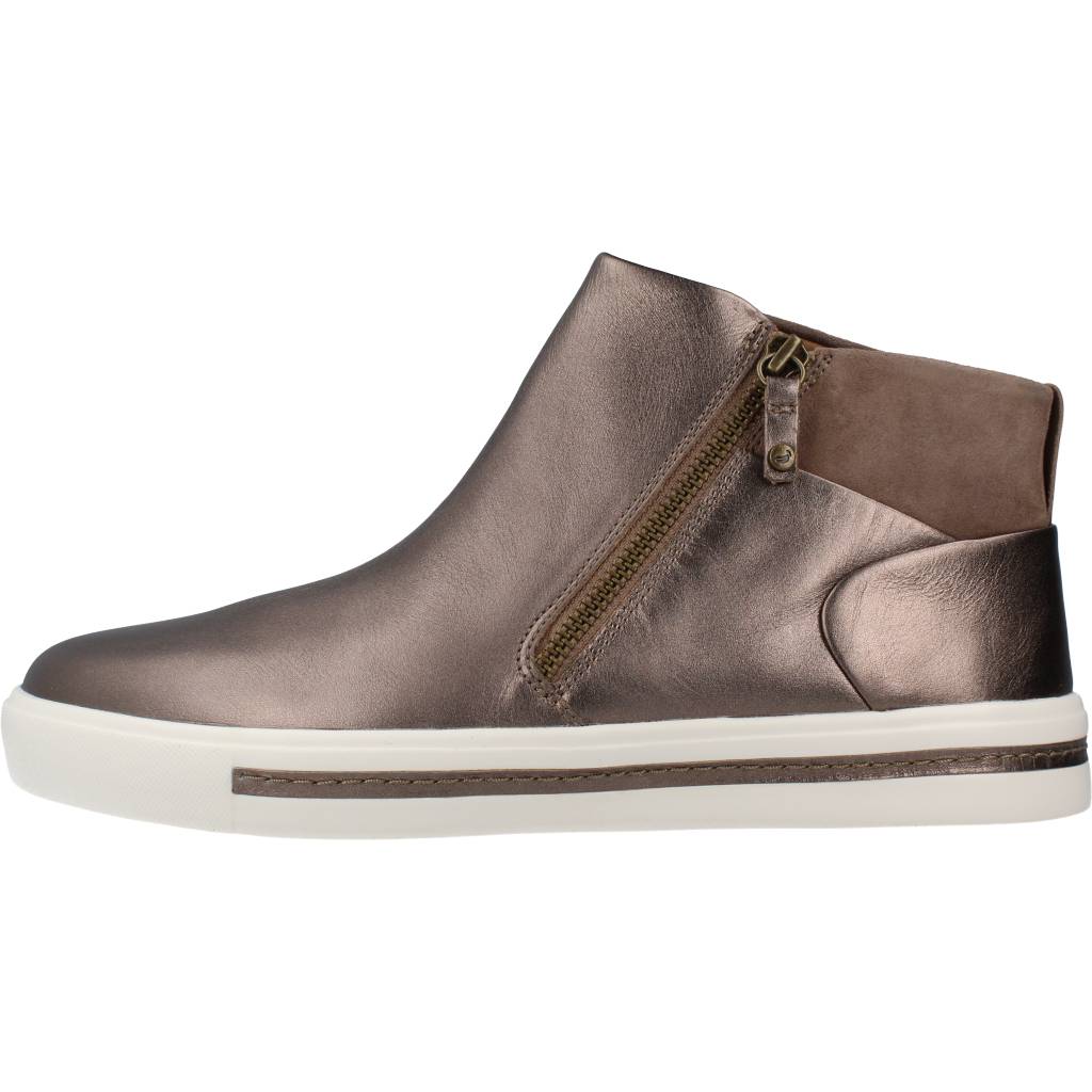 CLARKS  UN MAUI FREE en color BRONCE  (2)