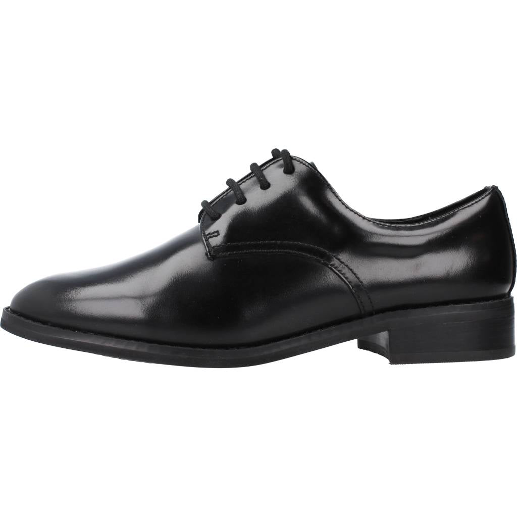 CLARKS RIA DERBY en color NEGRO  (2)