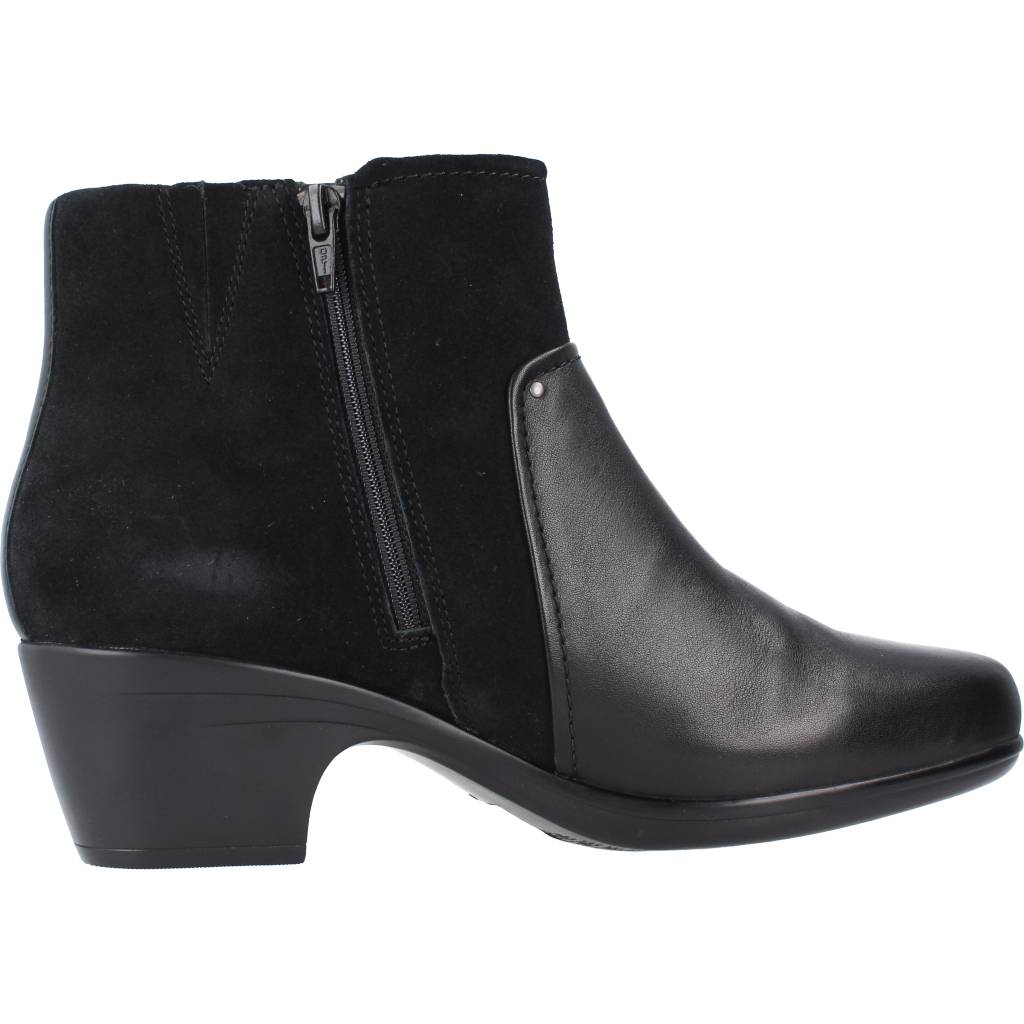 CLARKS EMILY LOWBOOT en color NEGRO  (4)