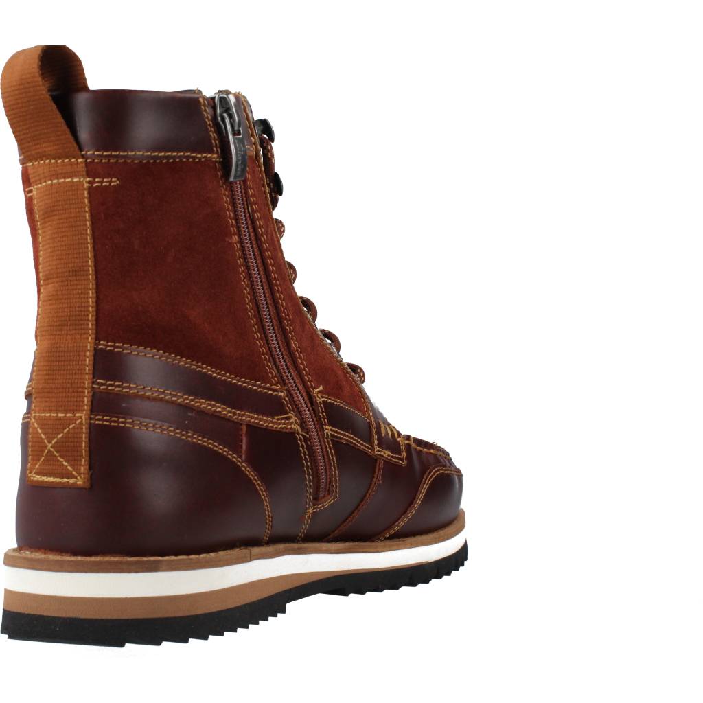 CLARKS  DURSTON HI en color MARRON  (3)