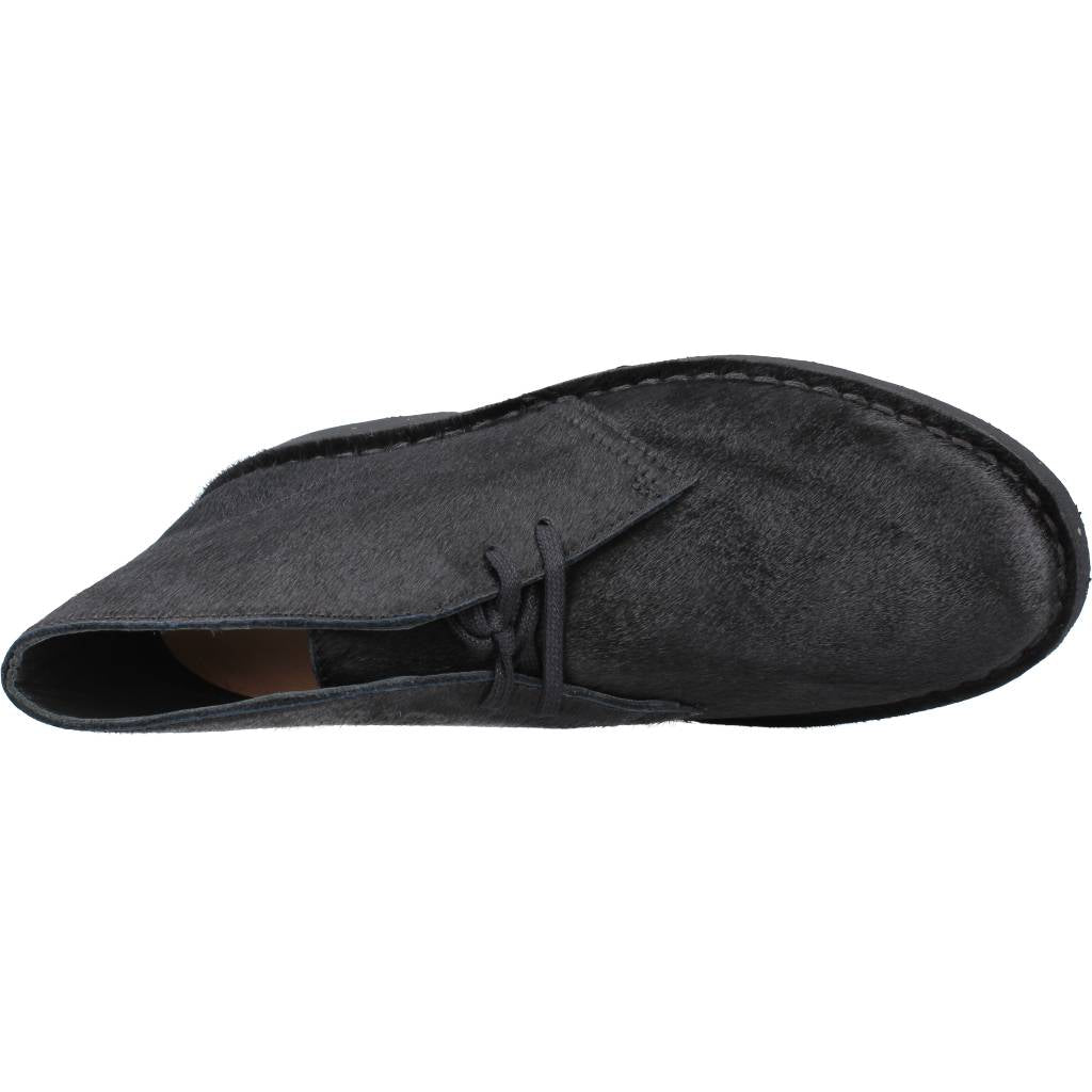 CLARKS DESERT BOOT  en color NEGRO  (7)