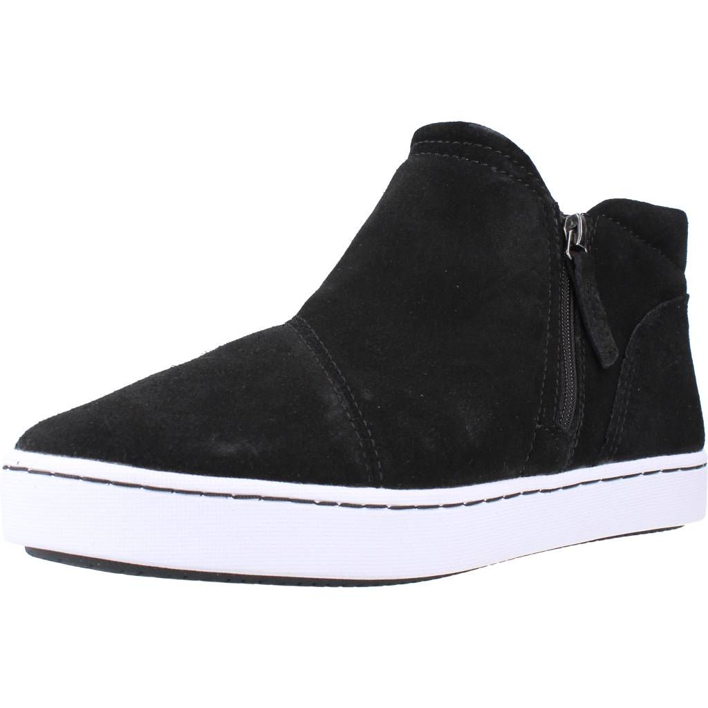 CLARKS CATWICK ZIP en color NEGRO  (1)