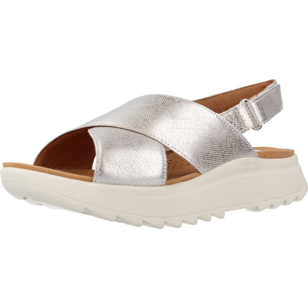 CLARKS DASHLITE WISH en color PLATA  (1)