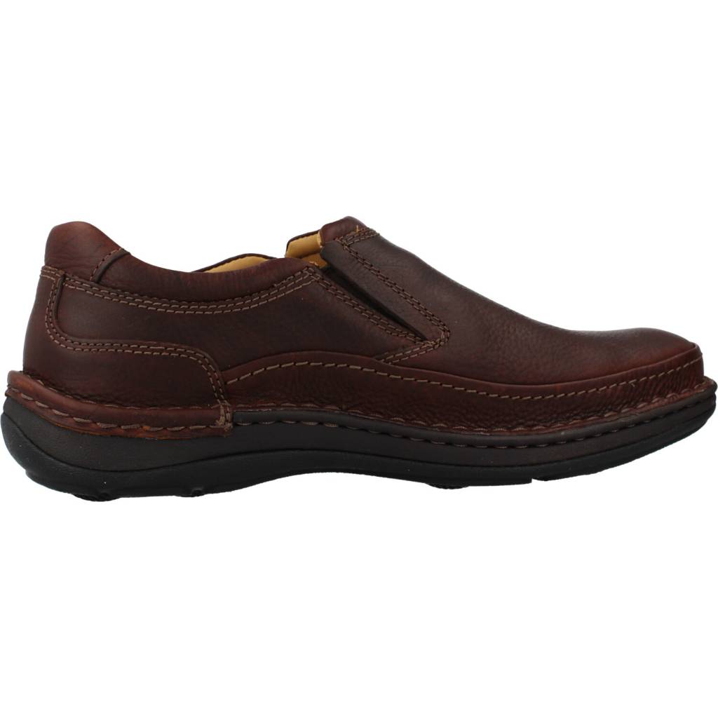 CLARKS NATURE EASY en color MARRON  (4)