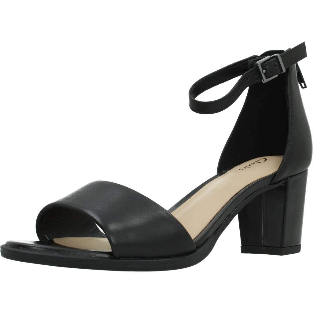 CLARKS KAYLIN en color NEGRO  (1)