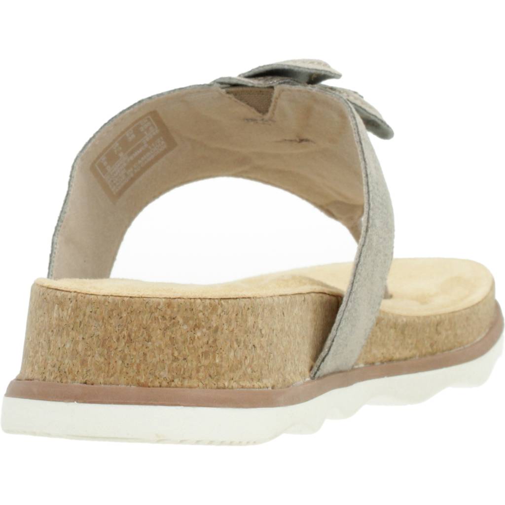 CLARKS BRYNN STYLE en color BRONCE  (3)