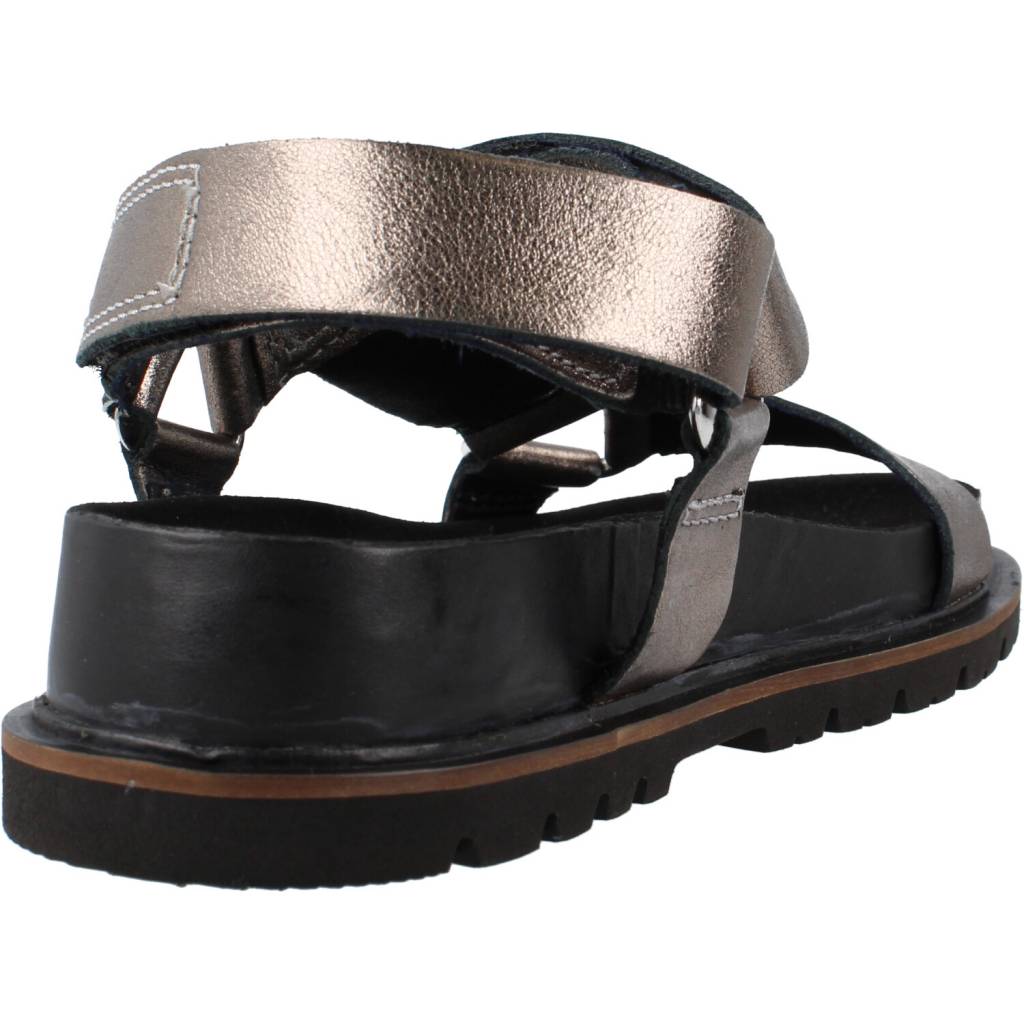 CLARKS  ORIANNA en color PLATA  (3)