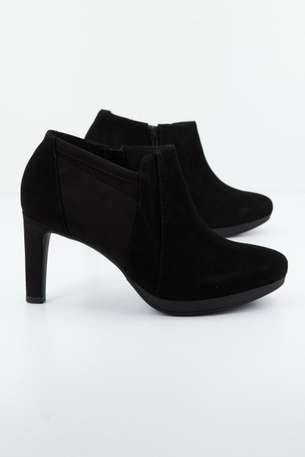 CLARKS  AMBYR HOPE en color NEGRO  (2)