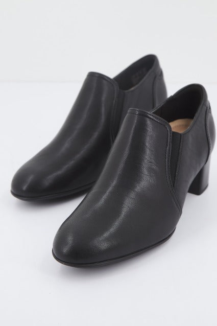 CLARKS  LINNAE WAY en color NEGRO  (1)