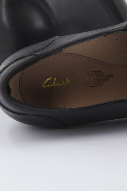 CLARKS  LINNAE WAY en color NEGRO  (4)