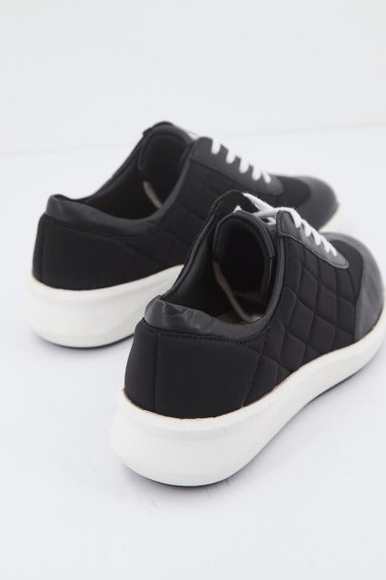 CLARKS UN RIO STITCH en color NEGRO  (3)